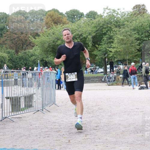 14.09.2025 - Stadtparktriathlon Strokosch-Dieckow http://msf.ph/oto/8883349 14.09.2025 10:06:36 Ziel 380, 386, 418 meine-sportfotos.de