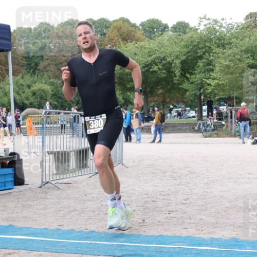 14.09.2025 - Stadtparktriathlon Strokosch-Dieckow http://msf.ph/oto/8883352 14.09.2025 10:06:37 Ziel 380, 386, 418 meine-sportfotos.de