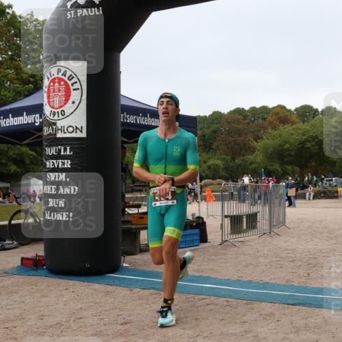 14.09.2025 - Stadtparktriathlon Strokosch-Dieckow http://msf.ph/oto/8883433 14.09.2025 10:09:17 Ziel 434 meine-sportfotos.de
