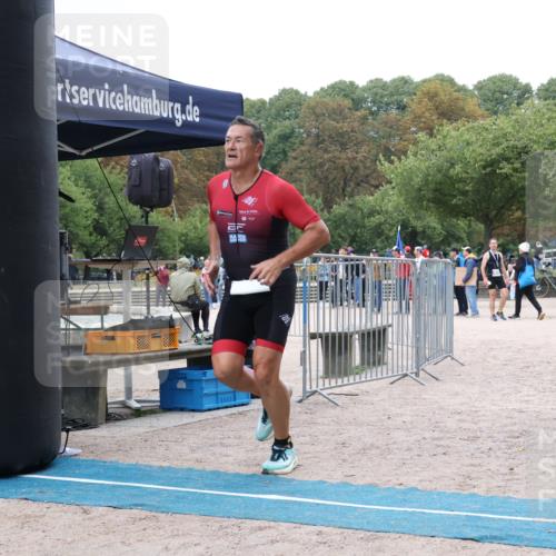 14.09.2025 - Stadtparktriathlon Strokosch-Dieckow http://msf.ph/oto/8883461 14.09.2025 10:09:50 Ziel 393 meine-sportfotos.de