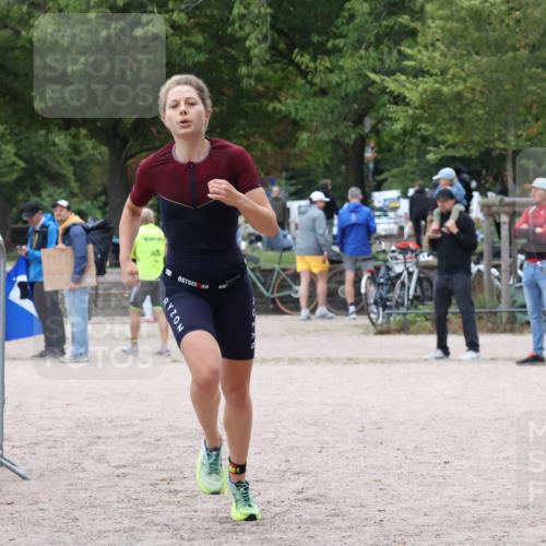 14.09.2025 - Stadtparktriathlon Strokosch-Dieckow http://msf.ph/oto/8883468 14.09.2025 10:10:04 Ziel 406, 460 meine-sportfotos.de