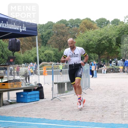 14.09.2025 - Stadtparktriathlon Strokosch-Dieckow http://msf.ph/oto/8883488 14.09.2025 10:10:10 Ziel 406, 460 meine-sportfotos.de