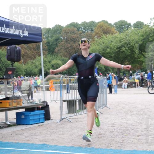 14.09.2025 - Stadtparktriathlon Strokosch-Dieckow http://msf.ph/oto/8883583 14.09.2025 10:14:44 Ziel 468 meine-sportfotos.de