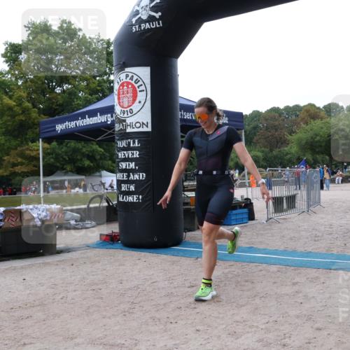 14.09.2025 - Stadtparktriathlon Strokosch-Dieckow http://msf.ph/oto/8883589 14.09.2025 10:14:45 Ziel 468 meine-sportfotos.de