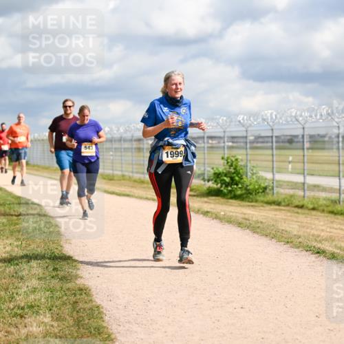 14.09.2025 - Airport Race Dr. Thomas Lammeyer http://msf.ph/oto/8883602 14.09.2025 12:37:46 Laufen 543, 1999 meine-sportfotos.de