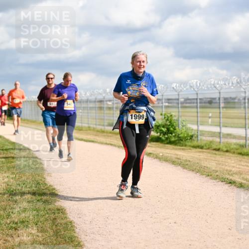 14.09.2025 - Airport Race Dr. Thomas Lammeyer http://msf.ph/oto/8883605 14.09.2025 12:37:47 Laufen 697, 543, 1999 meine-sportfotos.de