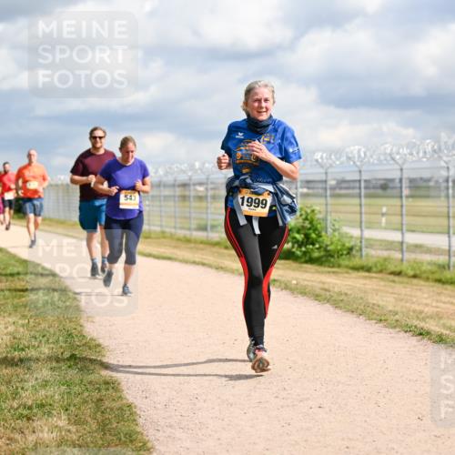 14.09.2025 - Airport Race Dr. Thomas Lammeyer http://msf.ph/oto/8883607 14.09.2025 12:37:47 Laufen 543, 1999 meine-sportfotos.de