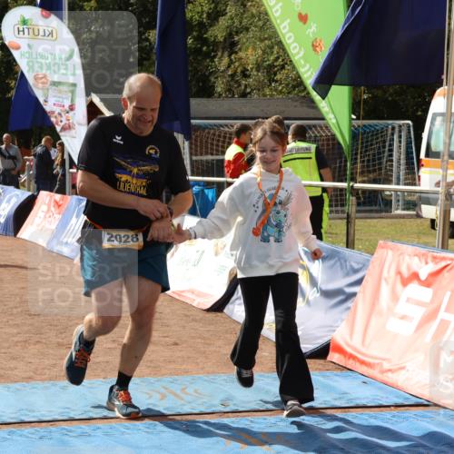 14.09.2025 - Airport Race Strokosch-Dieckow http://msf.ph/oto/8883608 14.09.2025 12:46:48 Ziel 28, 185, 337, 1585, 1586, 2028, 2123, 2139 meine-sportfotos.de