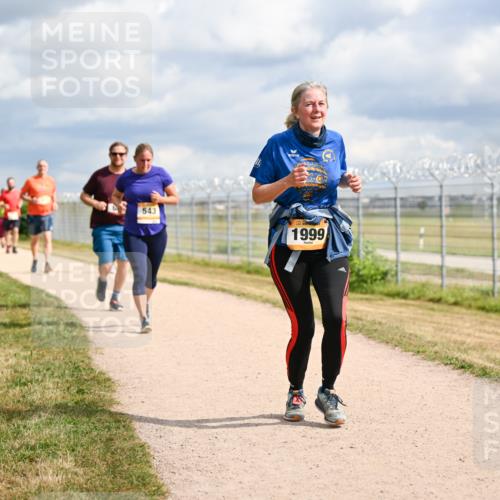 14.09.2025 - Airport Race Dr. Thomas Lammeyer http://msf.ph/oto/8883612 14.09.2025 12:37:47 Laufen 543, 1999 meine-sportfotos.de