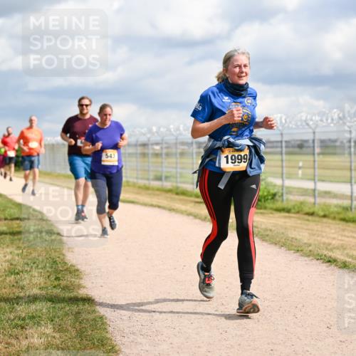 14.09.2025 - Airport Race Dr. Thomas Lammeyer http://msf.ph/oto/8883614 14.09.2025 12:37:47 Laufen 543, 1999 meine-sportfotos.de