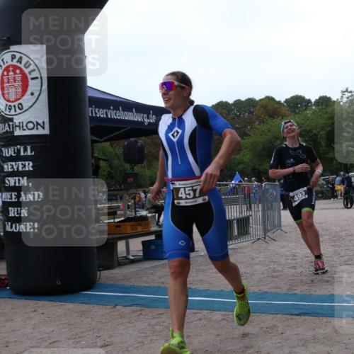 14.09.2025 - Stadtparktriathlon Strokosch-Dieckow http://msf.ph/oto/8883626 14.09.2025 10:15:21 Ziel 457, 493 meine-sportfotos.de