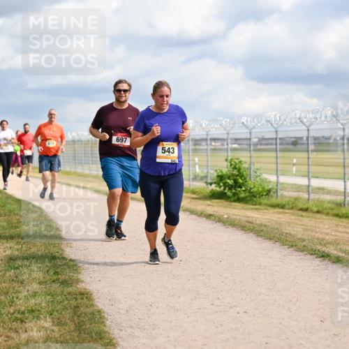 14.09.2025 - Airport Race Dr. Thomas Lammeyer http://msf.ph/oto/8883633 14.09.2025 12:37:49 Laufen 697, 543 meine-sportfotos.de