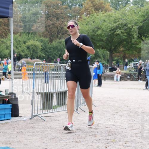 14.09.2025 - Stadtparktriathlon Strokosch-Dieckow http://msf.ph/oto/8883645 14.09.2025 10:15:33 Ziel 501 meine-sportfotos.de