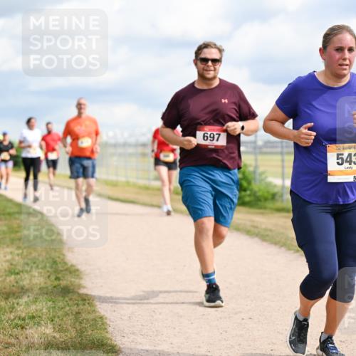 14.09.2025 - Airport Race Dr. Thomas Lammeyer http://msf.ph/oto/8883658 14.09.2025 12:37:50 Laufen 697, 543, 543 meine-sportfotos.de