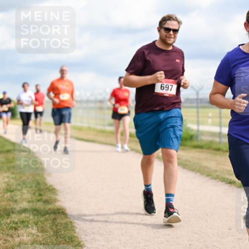 14.09.2025 - Airport Race Dr. Thomas Lammeyer http://msf.ph/oto/8883663 14.09.2025 12:37:51 Laufen 697, 543, 543 meine-sportfotos.de