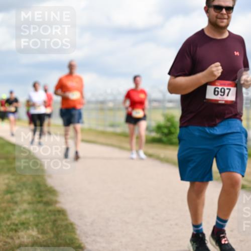 14.09.2025 - Airport Race Dr. Thomas Lammeyer http://msf.ph/oto/8883675 14.09.2025 12:37:51 Laufen 697 meine-sportfotos.de