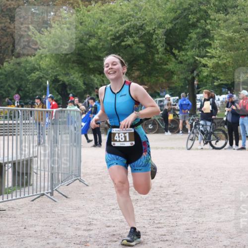 14.09.2025 - Stadtparktriathlon Strokosch-Dieckow http://msf.ph/oto/8883701 14.09.2025 10:16:45 Ziel 481 meine-sportfotos.de