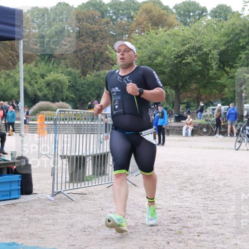 14.09.2025 - Stadtparktriathlon Strokosch-Dieckow http://msf.ph/oto/8883724 14.09.2025 10:16:54 Ziel 421, 453, 471 meine-sportfotos.de