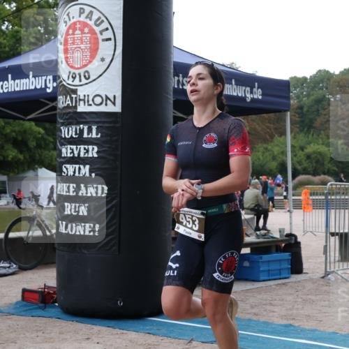 14.09.2025 - Stadtparktriathlon Strokosch-Dieckow http://msf.ph/oto/8883761 14.09.2025 10:17:01 Ziel 421, 453, 471 meine-sportfotos.de