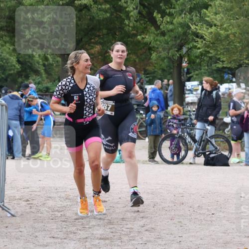 14.09.2025 - Stadtparktriathlon Strokosch-Dieckow http://msf.ph/oto/8883901 14.09.2025 10:20:48 Ziel 387, 439 meine-sportfotos.de