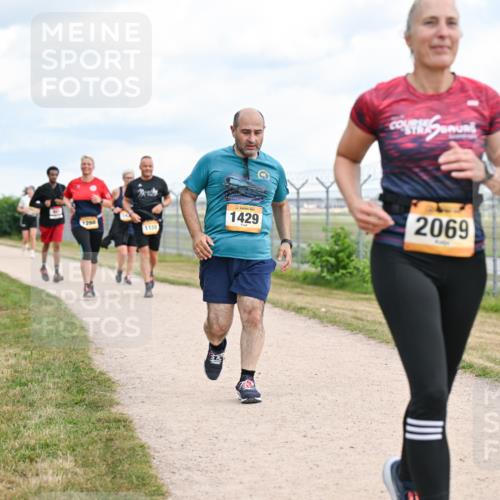 14.09.2025 - Airport Race Dr. Thomas Lammeyer http://msf.ph/oto/8883962 14.09.2025 12:38:15 Laufen 1298, 1158, 1429, 2069 meine-sportfotos.de