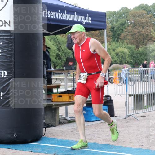 14.09.2025 - Stadtparktriathlon Strokosch-Dieckow http://msf.ph/oto/8884034 14.09.2025 10:22:14 Ziel 302 meine-sportfotos.de