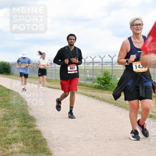 14.09.2025 - Airport Race Dr. Thomas Lammeyer http://msf.ph/oto/8884035 14.09.2025 12:38:21 Laufen 4127, 164, 681, 681, 1435, 129 meine-sportfotos.de