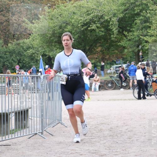 14.09.2025 - Stadtparktriathlon Strokosch-Dieckow http://msf.ph/oto/8884039 14.09.2025 10:22:27 Ziel  meine-sportfotos.de