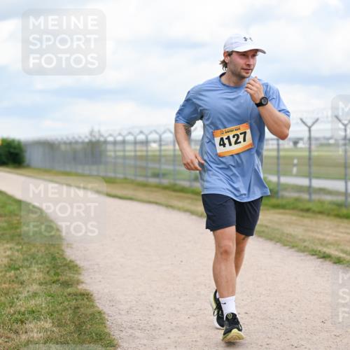 14.09.2025 - Airport Race Dr. Thomas Lammeyer http://msf.ph/oto/8884106 14.09.2025 12:38:27 Laufen 4127, 34 meine-sportfotos.de