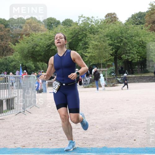 14.09.2025 - Stadtparktriathlon Strokosch-Dieckow http://msf.ph/oto/8884110 14.09.2025 10:25:04 Ziel 448, 459 meine-sportfotos.de