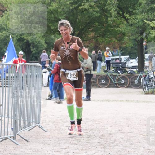 14.09.2025 - Stadtparktriathlon Strokosch-Dieckow http://msf.ph/oto/8884187 14.09.2025 10:27:06 Ziel 452, 479 meine-sportfotos.de