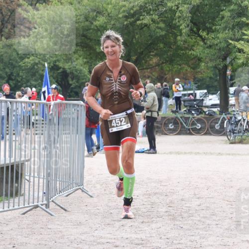 14.09.2025 - Stadtparktriathlon Strokosch-Dieckow http://msf.ph/oto/8884190 14.09.2025 10:27:07 Ziel 452, 479 meine-sportfotos.de