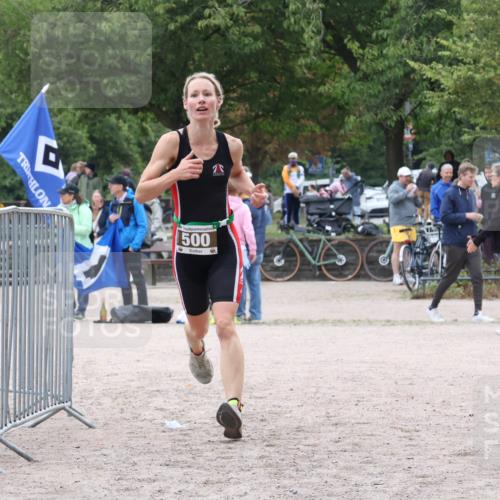 14.09.2025 - Stadtparktriathlon Strokosch-Dieckow http://msf.ph/oto/8884223 14.09.2025 10:28:08 Ziel 500 meine-sportfotos.de