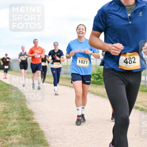 14.09.2025 - Airport Race Dr. Thomas Lammeyer http://msf.ph/oto/8884233 14.09.2025 12:38:46 Laufen 1821, 2017, 482, 214 meine-sportfotos.de