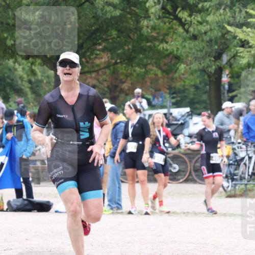 14.09.2025 - Stadtparktriathlon Strokosch-Dieckow http://msf.ph/oto/8884243 14.09.2025 10:28:16 Ziel 500, 504 meine-sportfotos.de