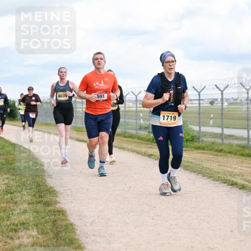 14.09.2025 - Airport Race Dr. Thomas Lammeyer http://msf.ph/oto/8884265 14.09.2025 12:38:48 Laufen 4035, 691, 80, 1719 meine-sportfotos.de