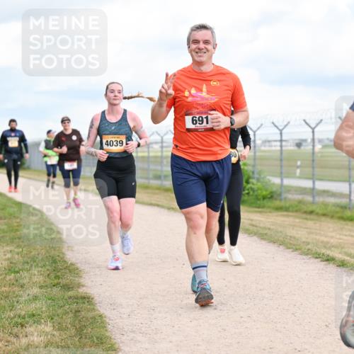 14.09.2025 - Airport Race Dr. Thomas Lammeyer http://msf.ph/oto/8884293 14.09.2025 12:38:50 Laufen 4039, 691, 80, 1719 meine-sportfotos.de