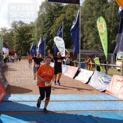 14.09.2025 - Airport Race Strokosch-Dieckow http://msf.ph/oto/8884300 14.09.2025 12:47:55 Ziel 215, 391, 897, 1292, 1441, 1959, 1982 meine-sportfotos.de