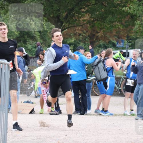 14.09.2025 - Stadtparktriathlon Strokosch-Dieckow http://msf.ph/oto/8884433 14.09.2025 10:38:28 Ziel 549 meine-sportfotos.de