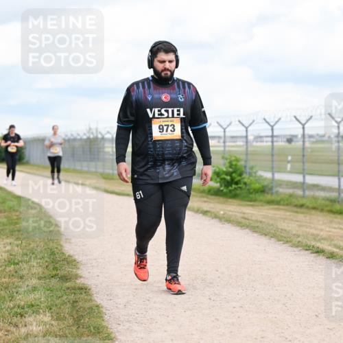 14.09.2025 - Airport Race Dr. Thomas Lammeyer http://msf.ph/oto/8884435 14.09.2025 12:39:02 Laufen 973, 61 meine-sportfotos.de