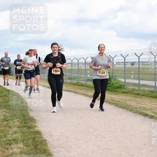 14.09.2025 - Airport Race Dr. Thomas Lammeyer http://msf.ph/oto/8884450 14.09.2025 12:39:10 Laufen 473, 1904, 2125 meine-sportfotos.de