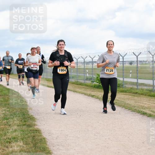 14.09.2025 - Airport Race Dr. Thomas Lammeyer http://msf.ph/oto/8884457 14.09.2025 12:39:10 Laufen 27, 1904, 2125 meine-sportfotos.de
