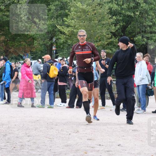14.09.2025 - Stadtparktriathlon Strokosch-Dieckow http://msf.ph/oto/8884462 14.09.2025 10:39:00 Ziel 548 meine-sportfotos.de