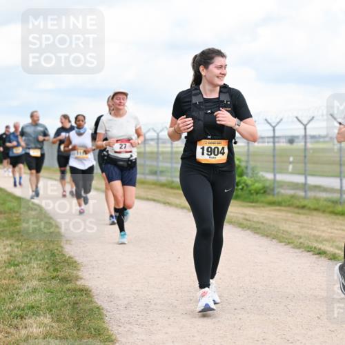 14.09.2025 - Airport Race Dr. Thomas Lammeyer http://msf.ph/oto/8884478 14.09.2025 12:39:12 Laufen 27, 1904, 2125 meine-sportfotos.de