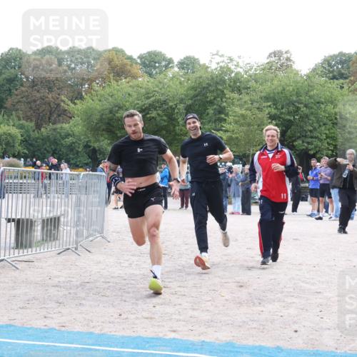 14.09.2025 - Stadtparktriathlon Strokosch-Dieckow http://msf.ph/oto/8884489 14.09.2025 10:39:51 Ziel 554 meine-sportfotos.de
