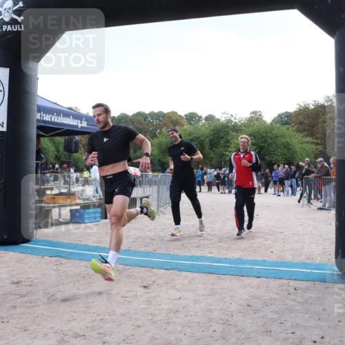 14.09.2025 - Stadtparktriathlon Strokosch-Dieckow http://msf.ph/oto/8884493 14.09.2025 10:39:52 Ziel 554 meine-sportfotos.de