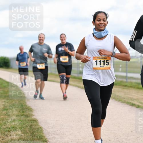 14.09.2025 - Airport Race Dr. Thomas Lammeyer http://msf.ph/oto/8884537 14.09.2025 12:39:16 Laufen 368, 1115 meine-sportfotos.de