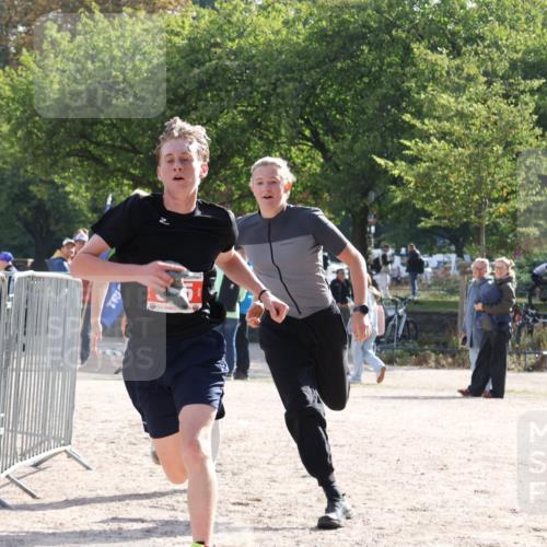 14.09.2025 - Stadtparktriathlon Strokosch-Dieckow http://msf.ph/oto/8884545 14.09.2025 10:42:11 Ziel 575 meine-sportfotos.de