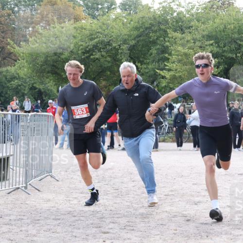 14.09.2025 - Stadtparktriathlon Strokosch-Dieckow http://msf.ph/oto/8884592 14.09.2025 10:46:58 Ziel 563 meine-sportfotos.de