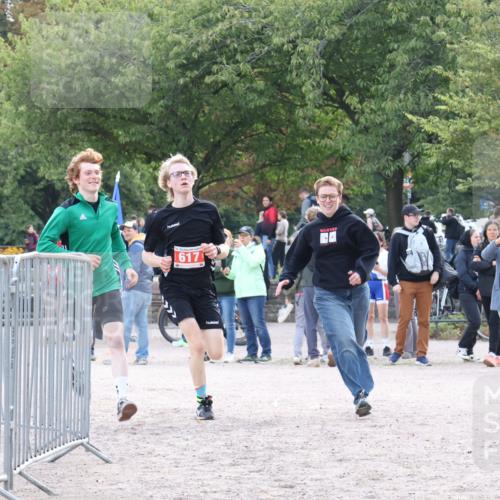 14.09.2025 - Stadtparktriathlon Strokosch-Dieckow http://msf.ph/oto/8884606 14.09.2025 10:47:31 Ziel 617 meine-sportfotos.de